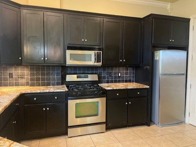 2624 S Everest Avenue, Rogers, AR 72758