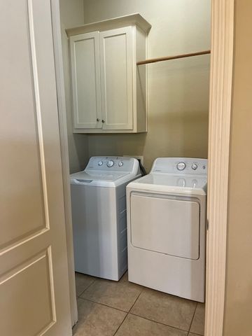 2624 S Everest Avenue, Rogers, AR 72758