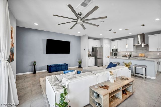 11512 Fleet Wing Avenue, Las Vegas, NV 89138