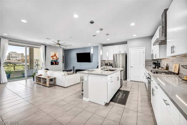 11512 Fleet Wing Avenue, Las Vegas, NV 89138