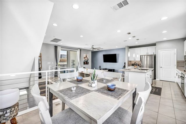 11512 Fleet Wing Avenue, Las Vegas, NV 89138