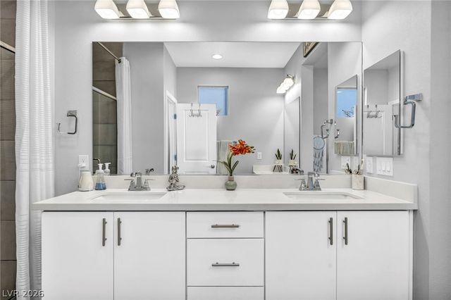 11512 Fleet Wing Avenue, Las Vegas, NV 89138