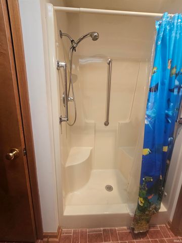 302 E Lewis Lane, Spencer, IN 47460