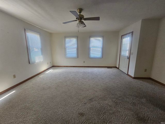 302 E Lewis Lane, Spencer, IN 47460