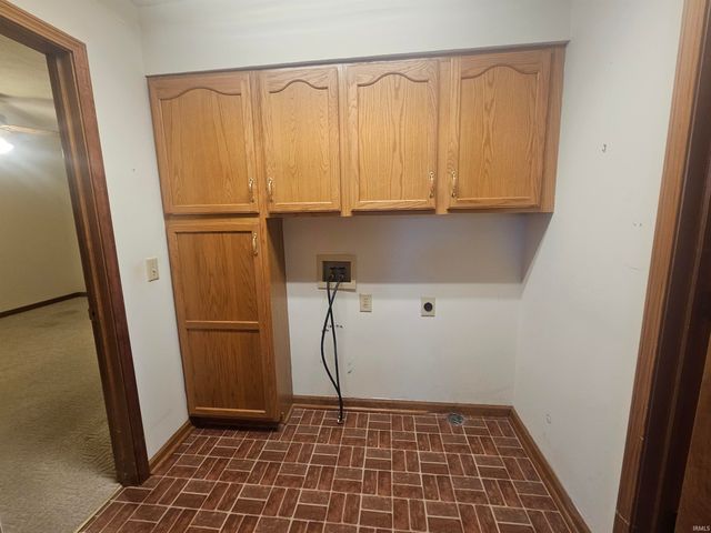 302 E Lewis Lane, Spencer, IN 47460