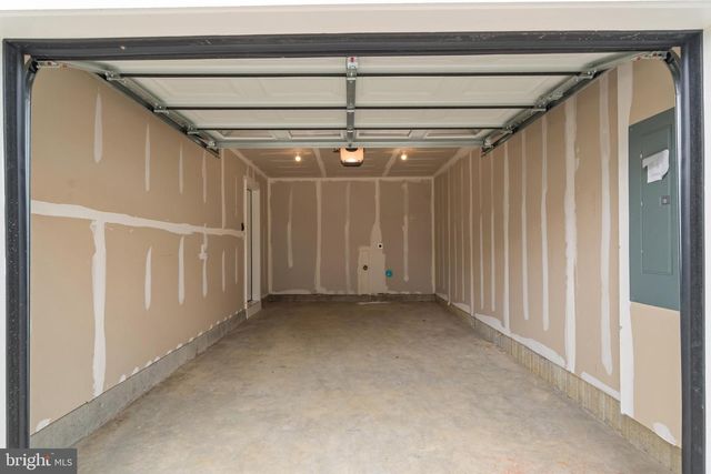 252 SOFT RUSH LN, La Plata, MD 20646