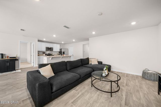 4000 Millicent Lane, Panama City, FL 32404