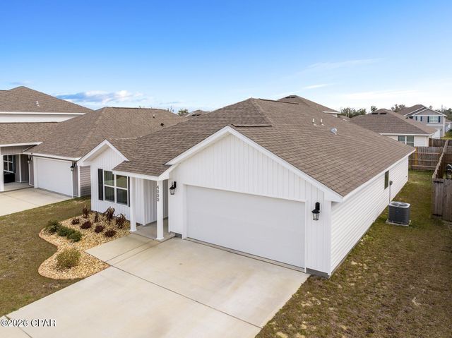 4000 Millicent Lane, Panama City, FL 32404