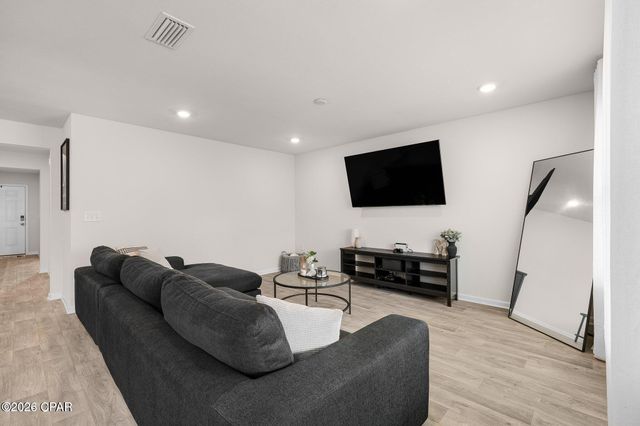 4000 Millicent Lane, Panama City, FL 32404