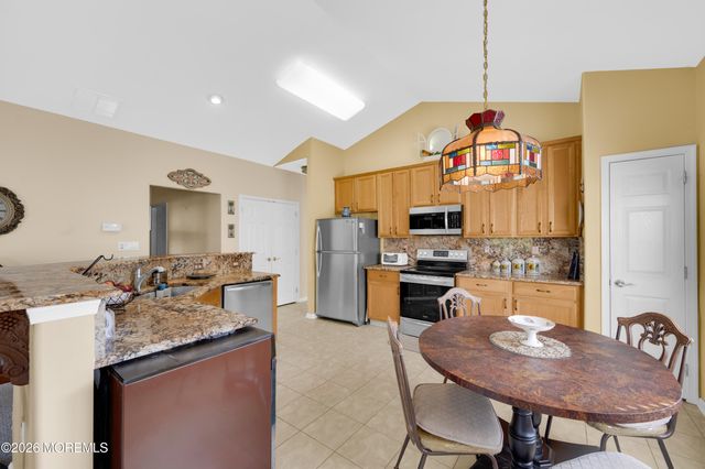 48 Dante Drive, Manchester, NJ 08759