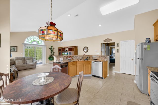 48 Dante Drive, Manchester, NJ 08759