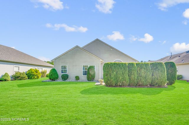 48 Dante Drive, Manchester, NJ 08759