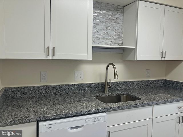 1601 MALIBU PL, Newport News, VA 23608
