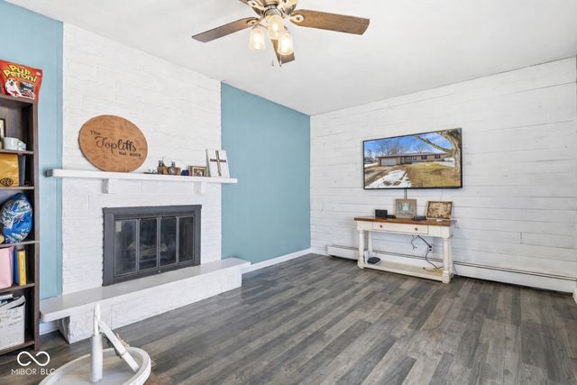 8847 S State Road 109, Markleville, IN 46056