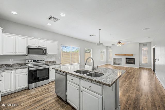6520 W RANGE MULE Drive, Phoenix, AZ 85083