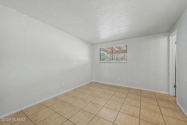 6633 E Mary Drive, Tucson, AZ 85730