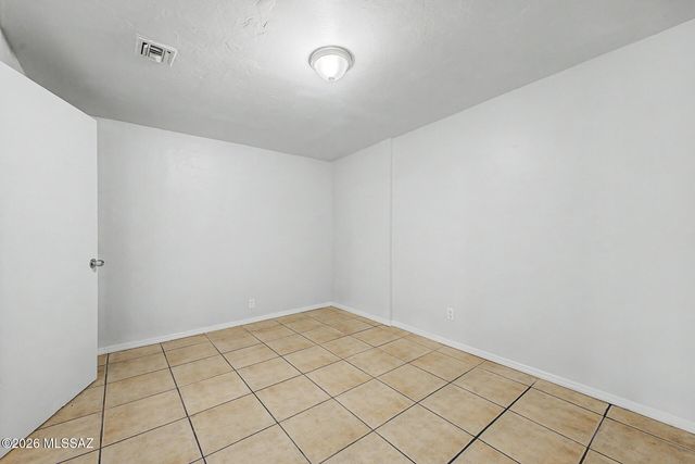 6633 E Mary Drive, Tucson, AZ 85730