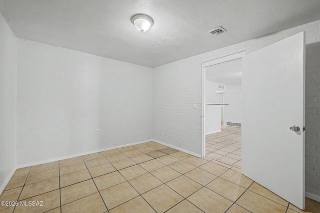 6633 E Mary Drive, Tucson, AZ 85730