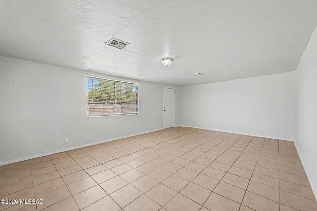6633 E Mary Drive, Tucson, AZ 85730