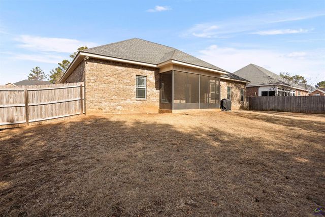 303 Armadale Drive, Kathleen, GA 31047