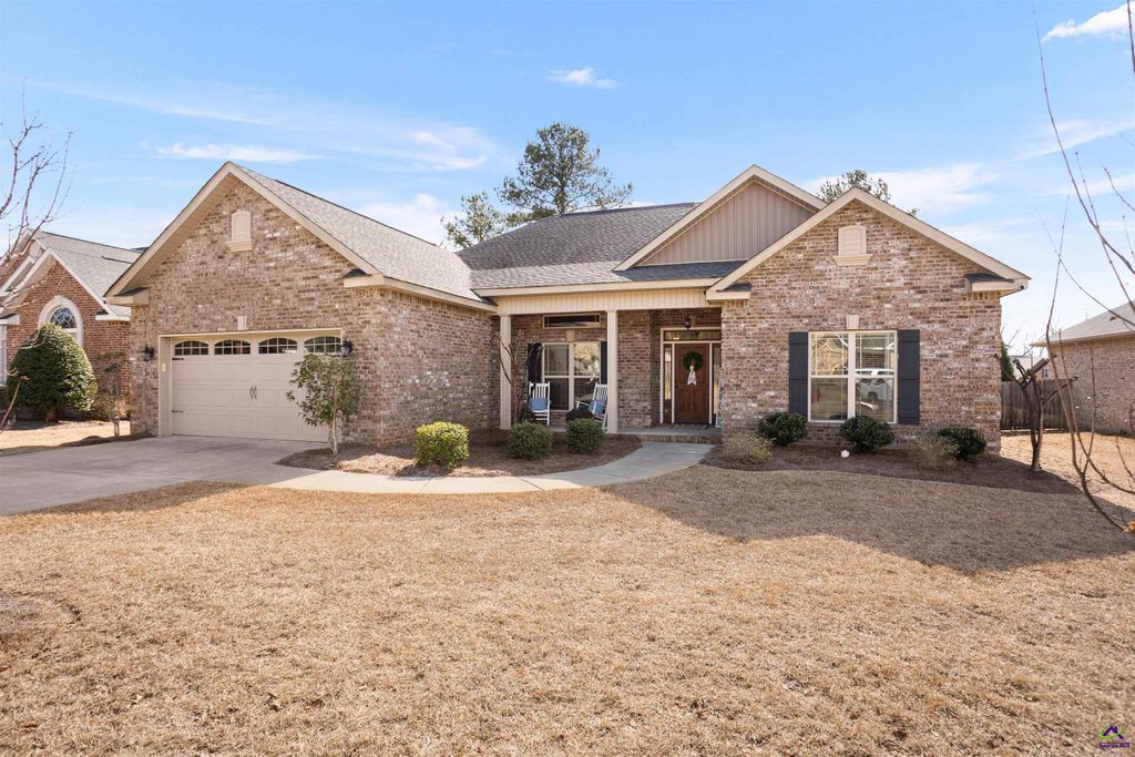 303 Armadale Drive, Kathleen, GA 31047