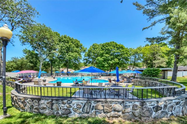 130G Columbia Court, Yorktown Heights, NY 10598