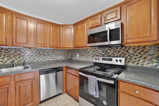 130G Columbia Court, Yorktown Heights, NY 10598