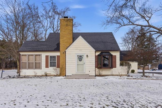 2627 E Stewart Road, Midland Twp, MI 48640