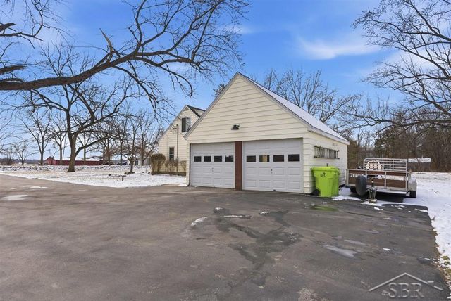 2627 E Stewart Road, Midland Twp, MI 48640