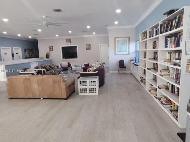 5042 Lakefront Boulevard A, Delray Beach, FL 33484