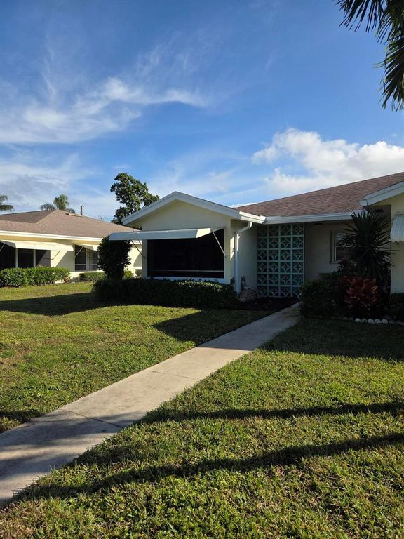 5042 Lakefront Boulevard A, Delray Beach, FL 33484