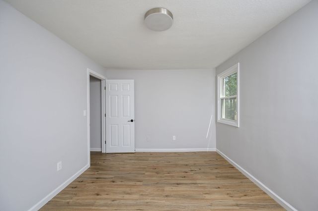 24 Elizabeth Rd, Milford, MA 01757