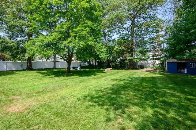 24 Elizabeth Rd, Milford, MA 01757