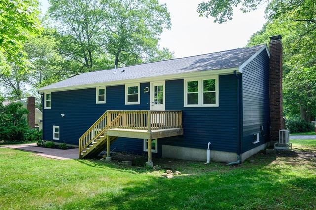 24 Elizabeth Rd, Milford, MA 01757