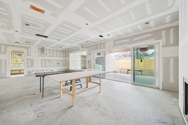 1514 Chantilly Lane, Houston, TX 77018