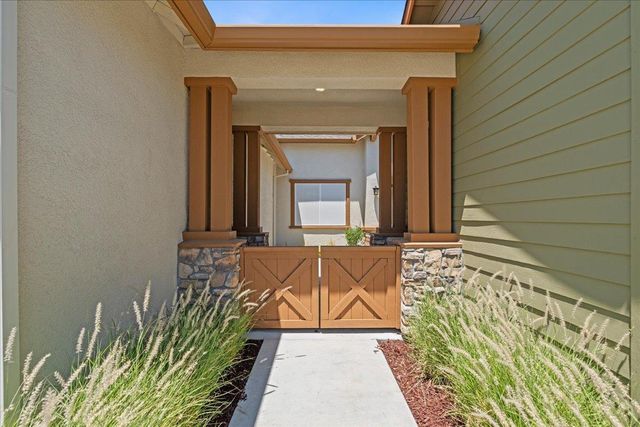 9470 Mirabelle St, Roseville, CA 95747