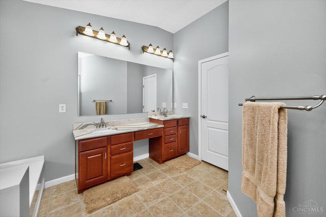 4467 English Oak Ct, Mason, OH 45040