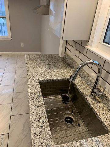 9973 Winthrop Street, Detroit, MI 48227