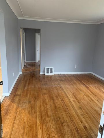 9973 Winthrop Street, Detroit, MI 48227