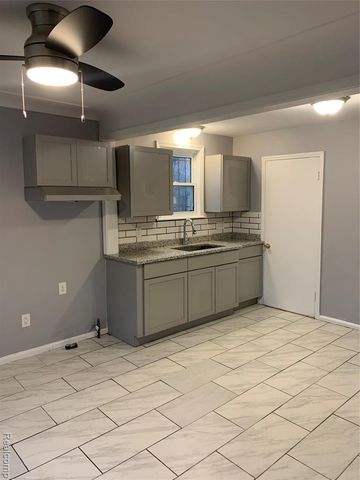 9973 Winthrop Street, Detroit, MI 48227