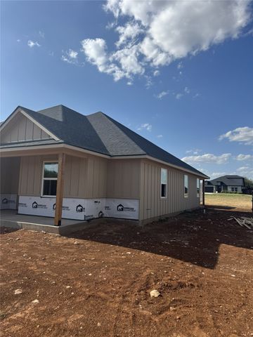 409 Cirrus Circle, Muenster, TX 76252