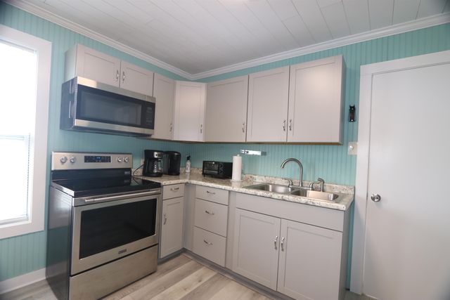 195 Highway 1, Grand Isle, LA 70358