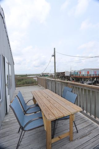 195 Highway 1, Grand Isle, LA 70358