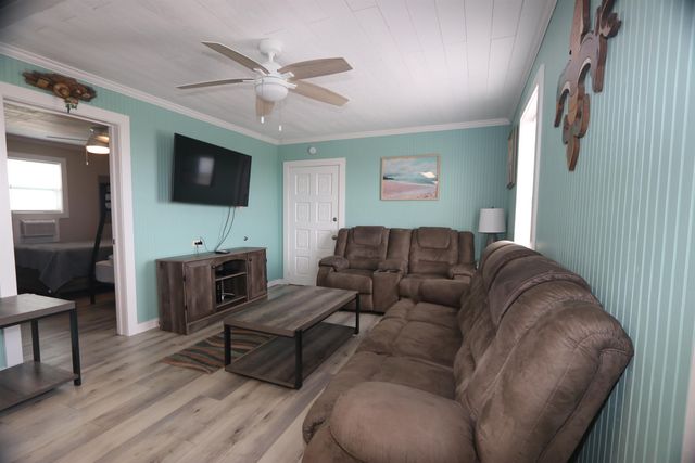 195 Highway 1, Grand Isle, LA 70358