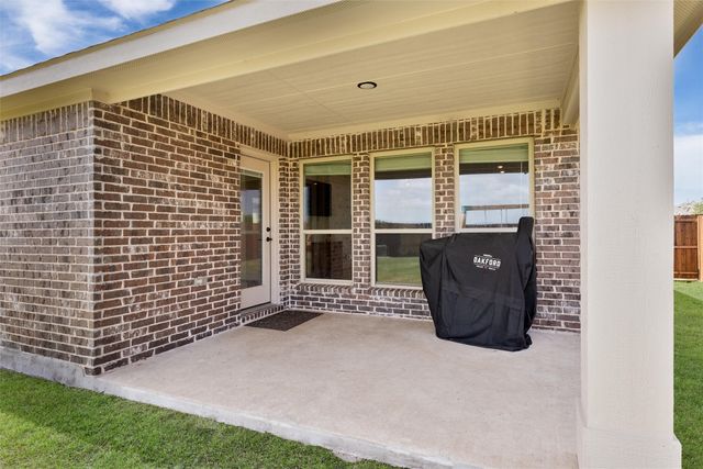 208 Shady Bank Way, Nevada, TX 75173