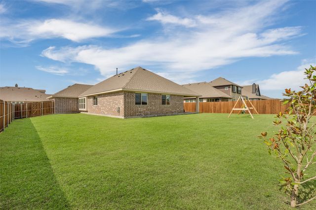 208 Shady Bank Way, Nevada, TX 75173
