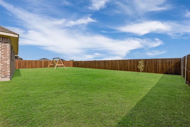 208 Shady Bank Way, Nevada, TX 75173