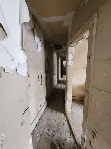 10280 Nardin Drive, Detroit, MI 48204