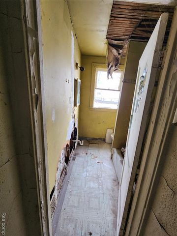 10280 Nardin Drive, Detroit, MI 48204