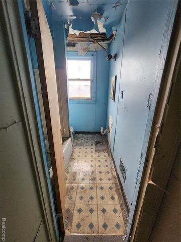 10280 Nardin Drive, Detroit, MI 48204